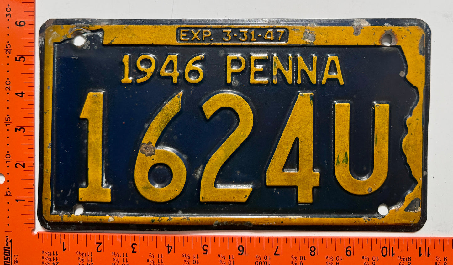 1946 Pennsylvania #1624U Passenger License Plate