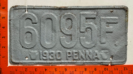 1930 Pennsylvania #6095F Passenger License Plate (Crafter)