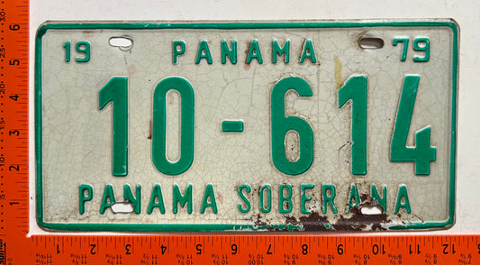 1979 Panama #10-614 Passenger License Plate