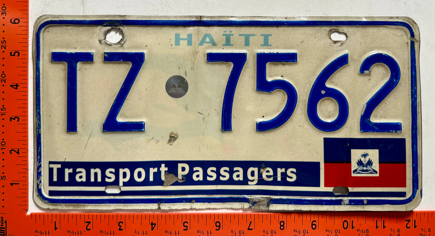 2003 base Haiti #TZ 7562 Passenger Transport License Plate