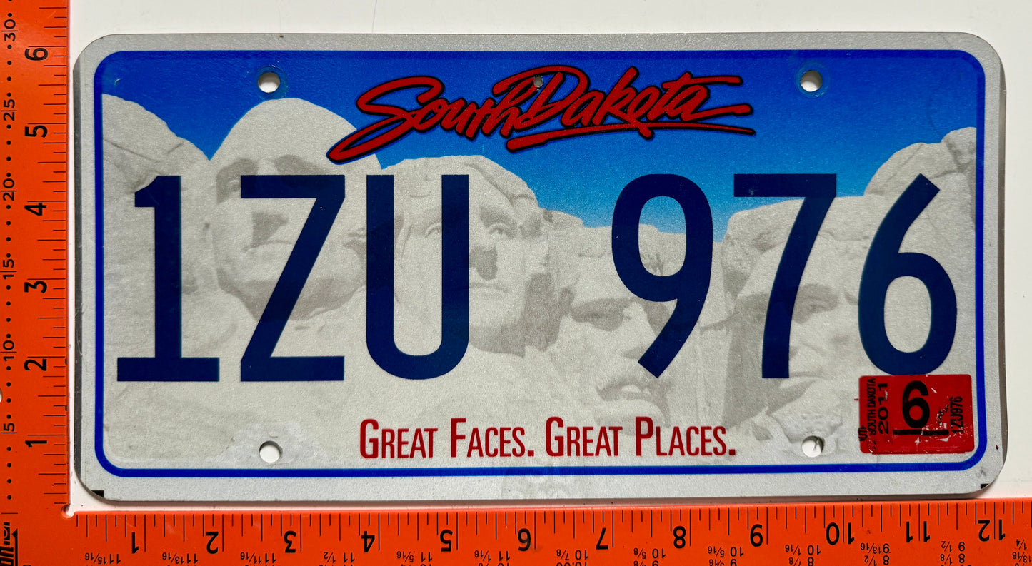 2011 South Dakota #1ZU 976 Passenger License Plate