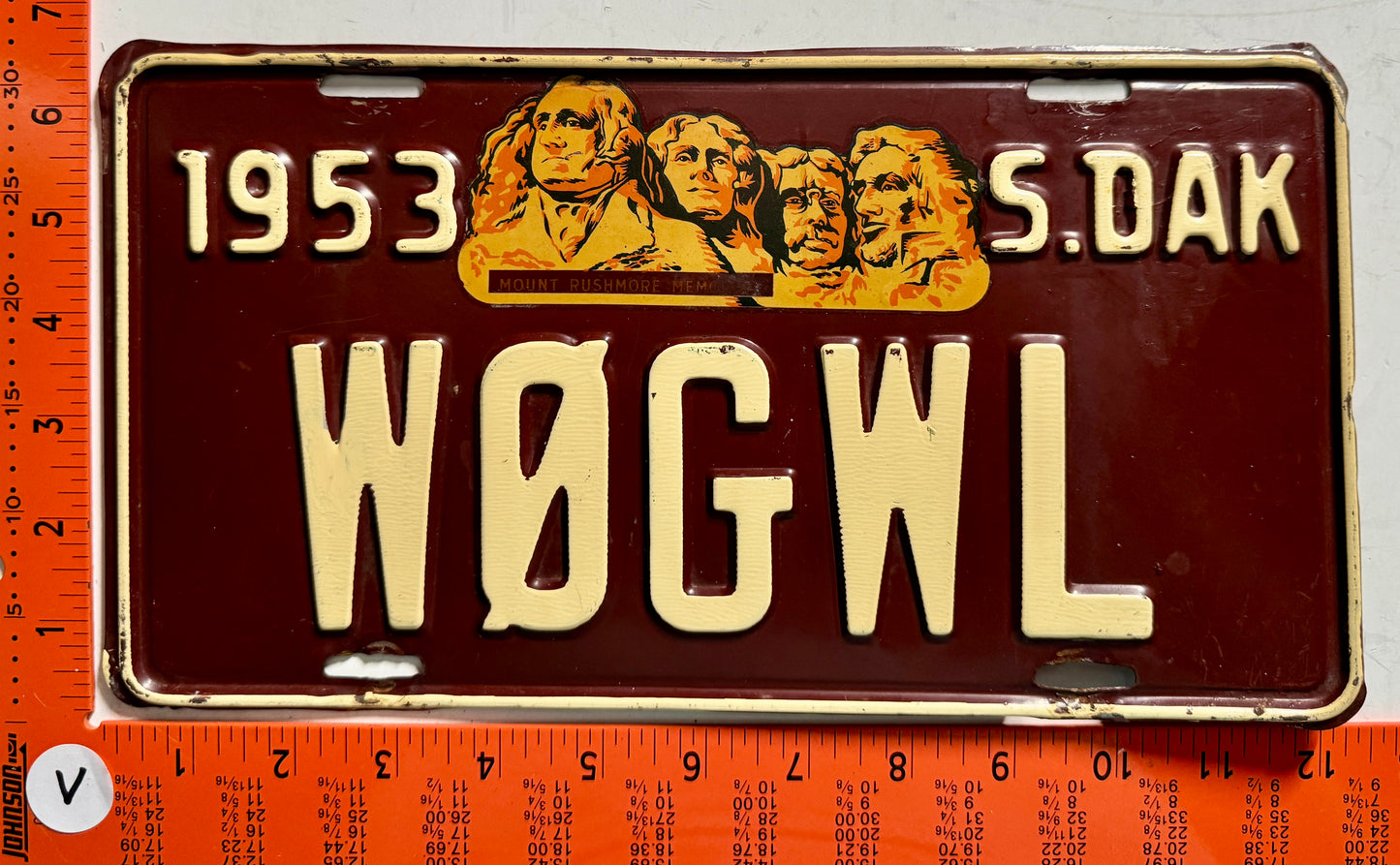 1953 South Dakota #W0GWL Amateur Radio License Plate