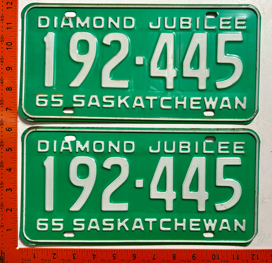 1965 Saskatchewan #192-445 Passenger License Plate PAIR
