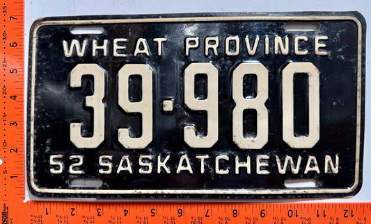 1952 Saskatchewan #39-980 Passenger License Plate