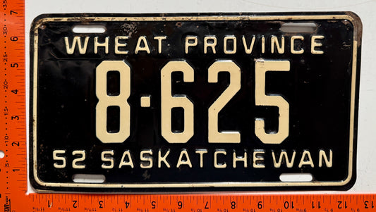 1952 Saskatchewan #8-625 Passenger License Plate