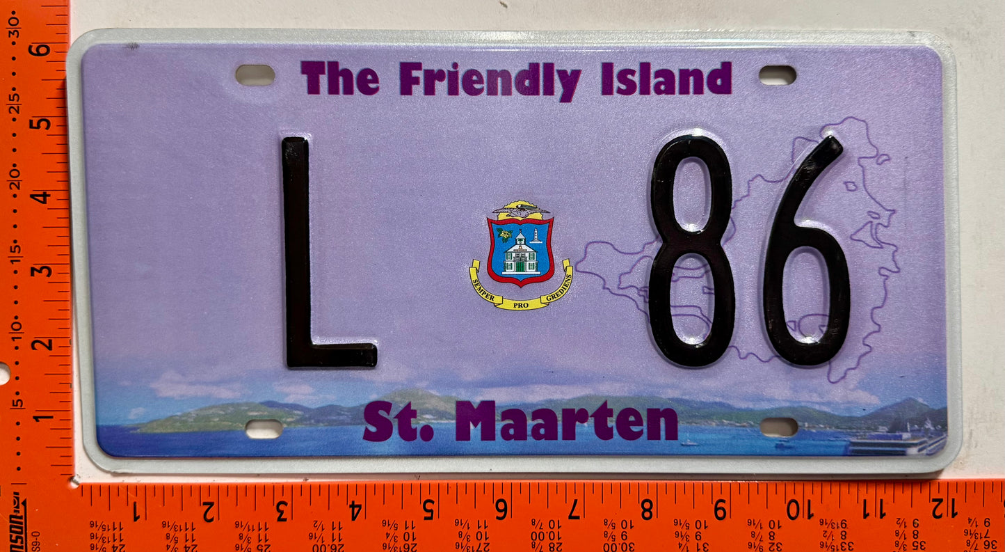 2014 St Maarten #L 86 Government License Plate
