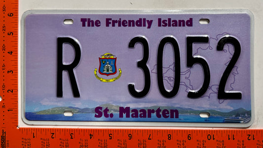 2014 St Maarten #R 3052 Rental License Plate