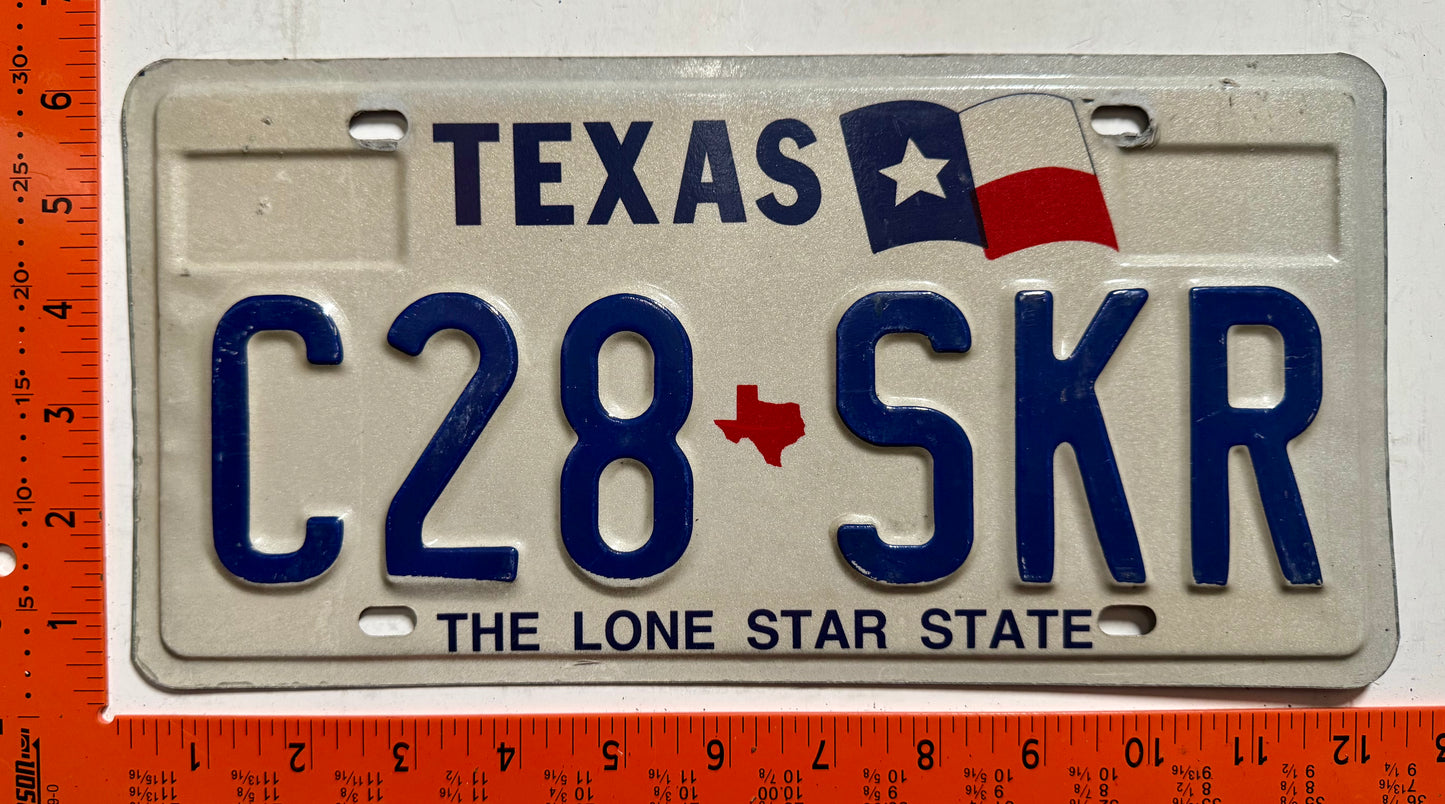 undated Texas #C28-SKR Passenger License Plate