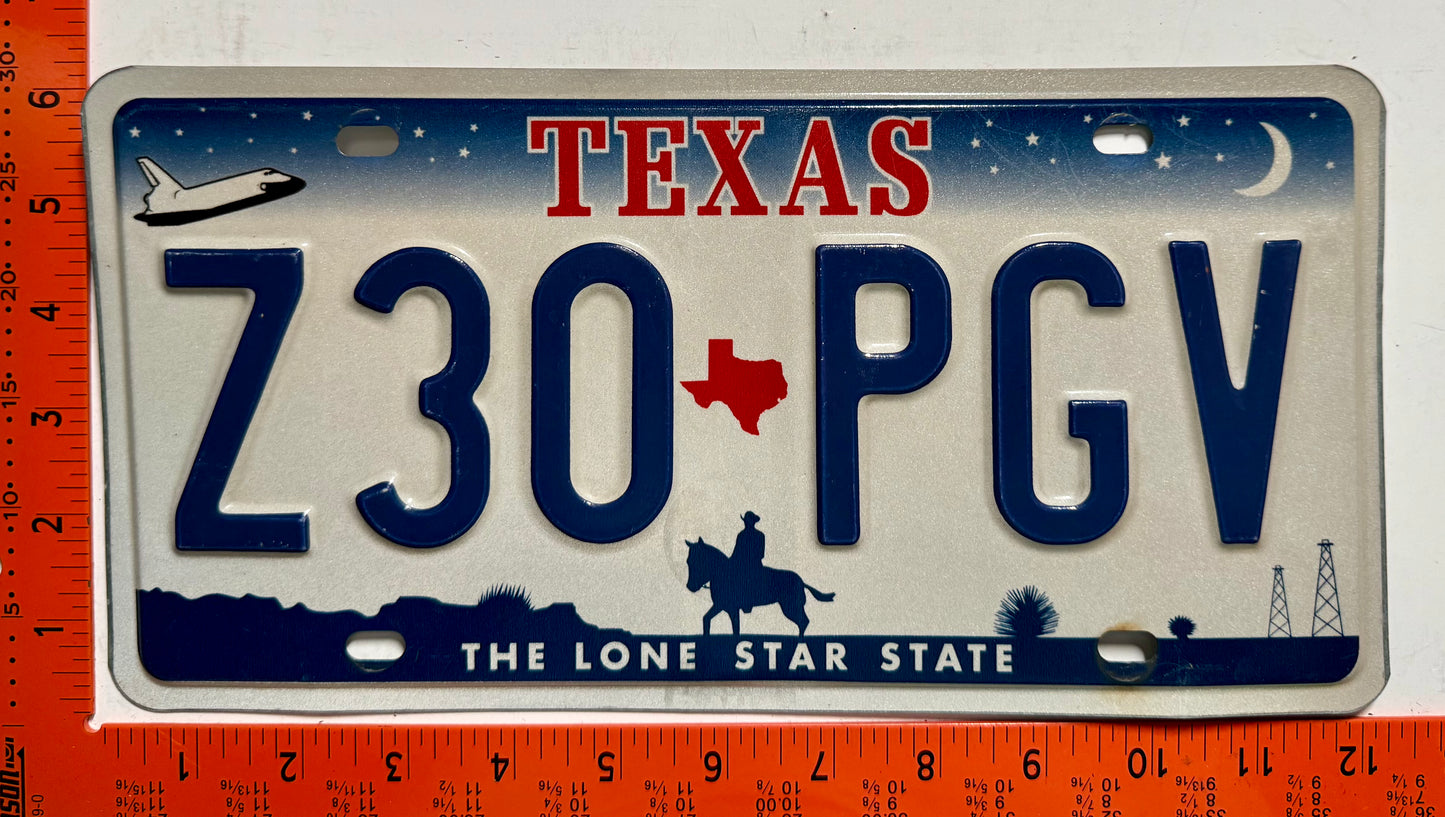 undated Texas #Z30 PGV Passenger License Plate