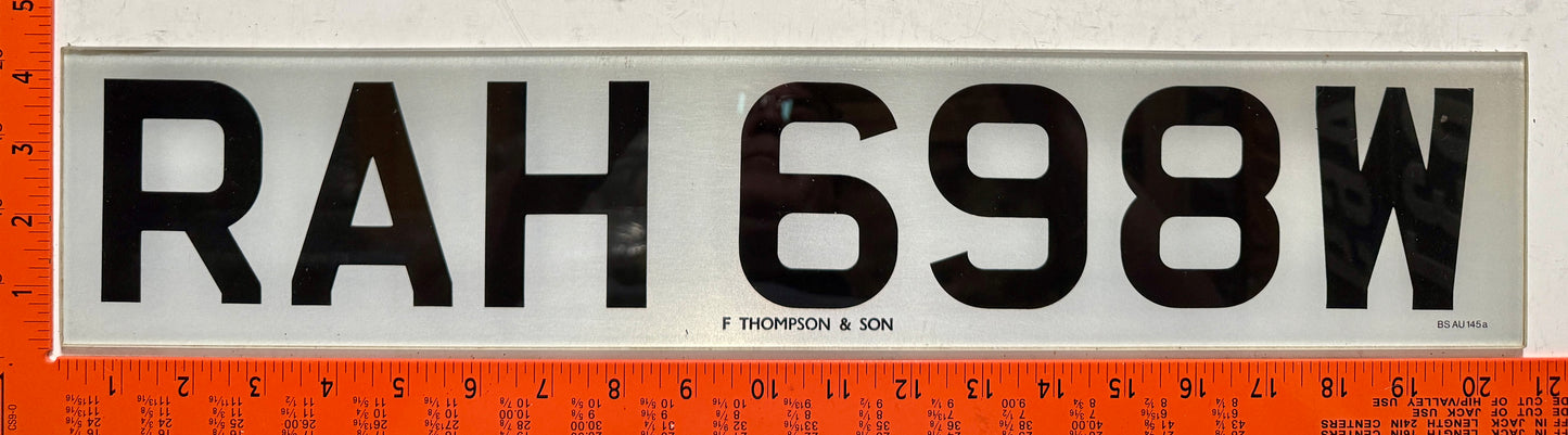 1980/1981 England #RAH 698W Passenger License Plate