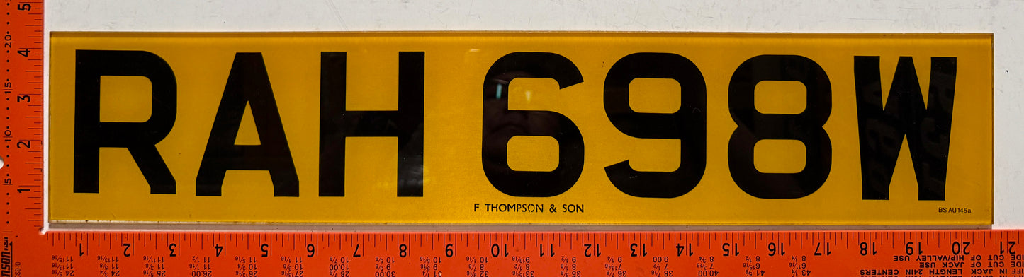 1980/1981 England #RAH 698W Passenger License Plate