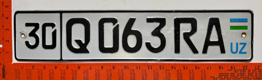 undated Uzbekistan #30 Q063RA Passenger License Plate