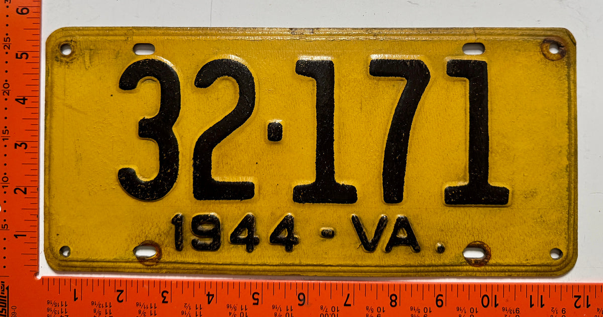 1944 Virginia #32-171 Passenger License Plate
