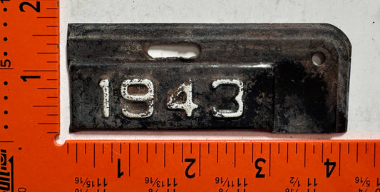 1943 Virginia #221699 Passenger License Plate Date Tab