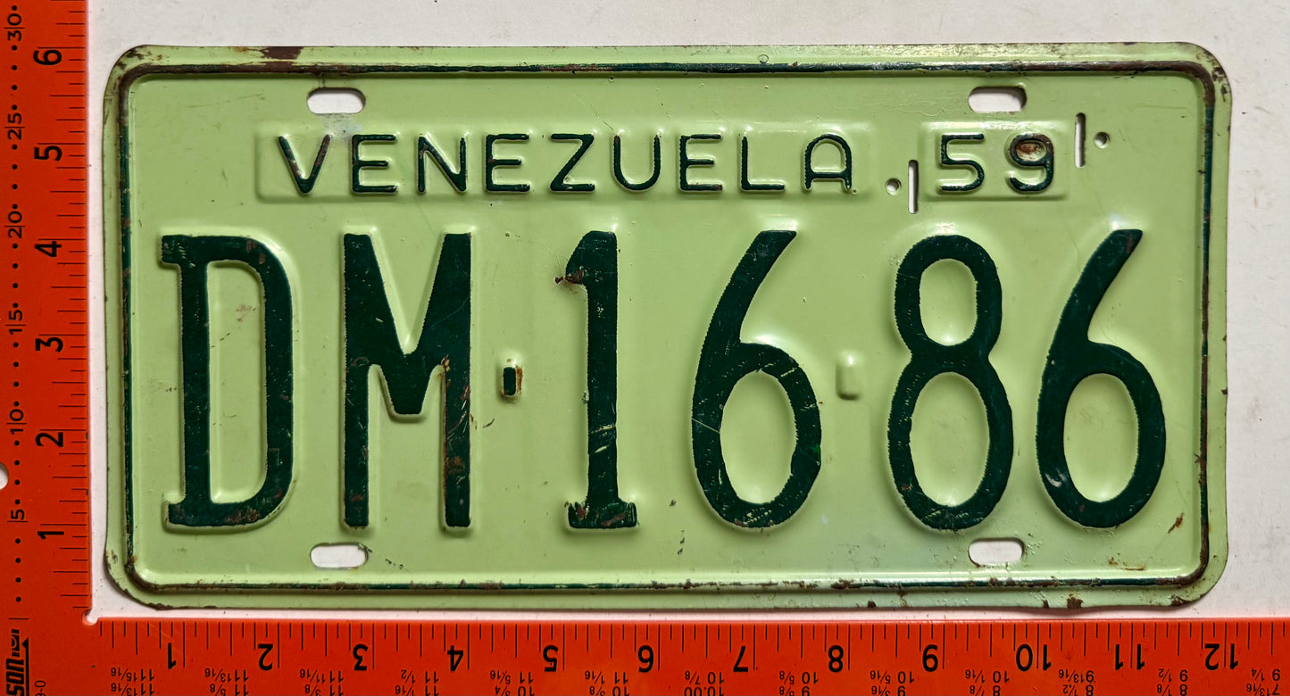 1959 Venezuela #DM-16-86 Passenger License Plate