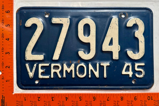 1945 Vermont #27943 Passenger License Plate