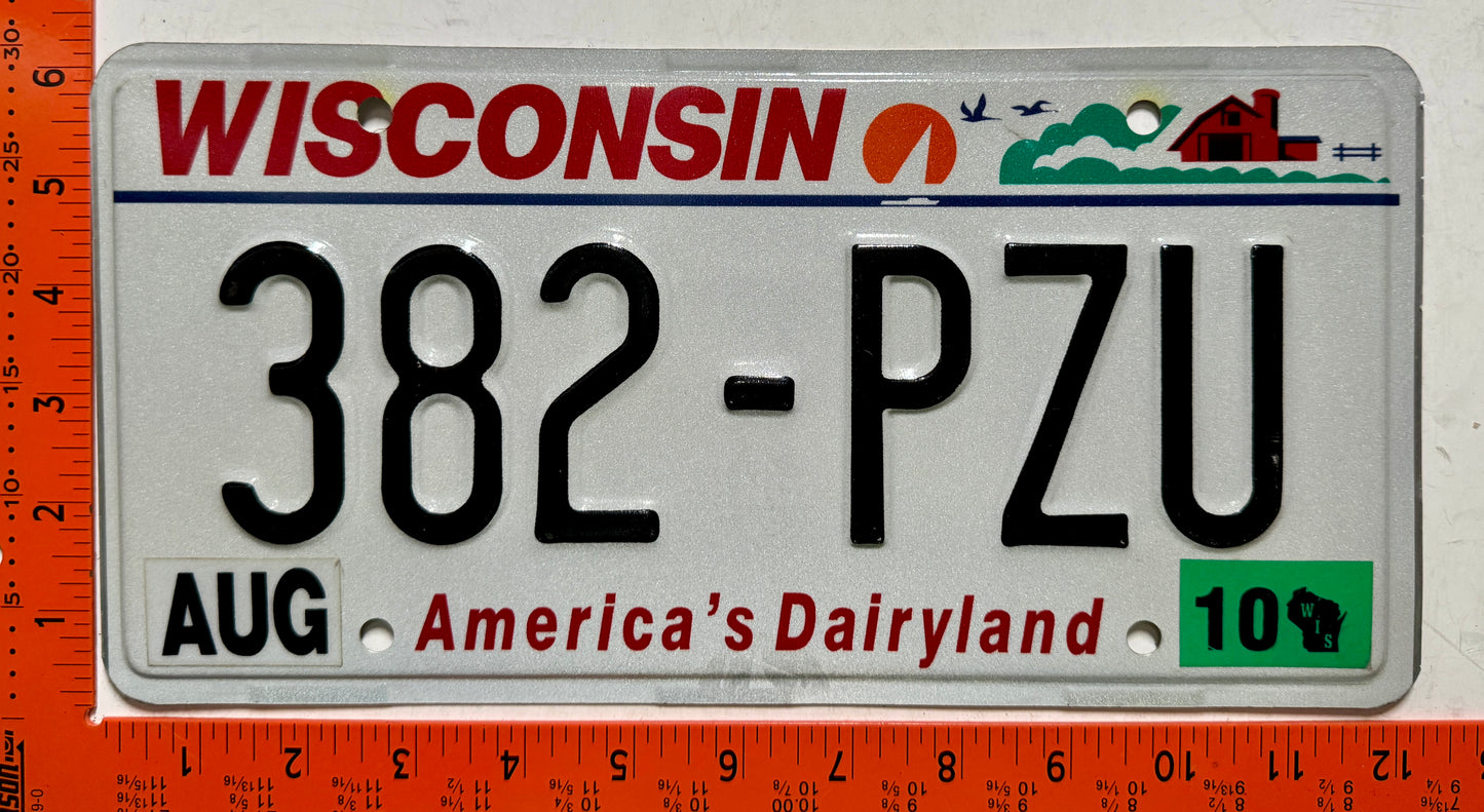2010 Wisconsin #382-PZU Passenger License Plate
